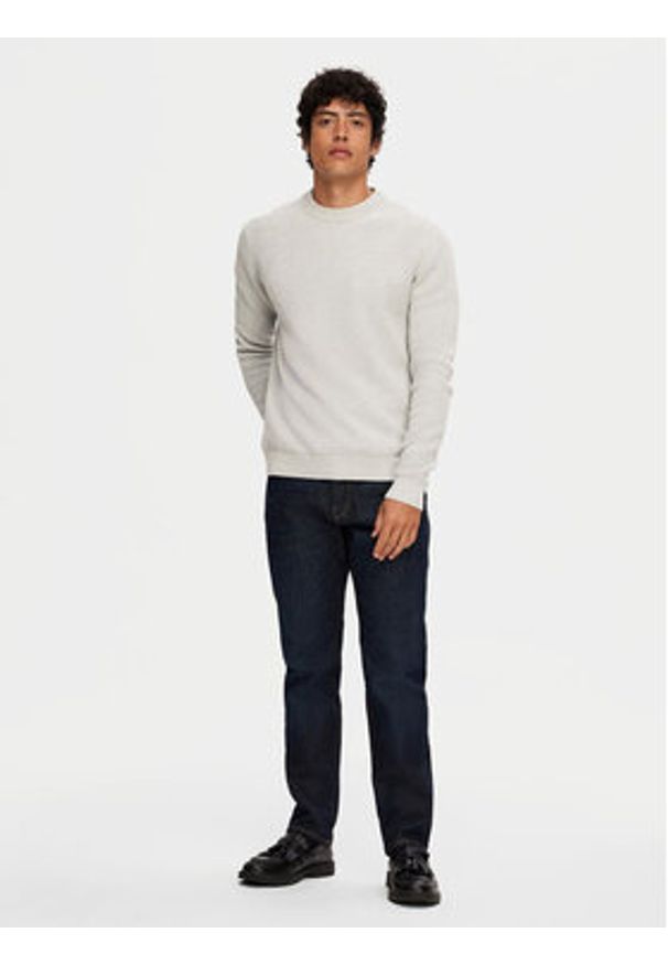 Selected Homme Sweter Dane 16092599 Szary Regular Fit. Kolor: szary. Materiał: bawełna