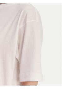 Guess Jeans T-Shirt W6RI20 K8HM0 Biały Oversize. Kolor: biały. Materiał: bawełna #4