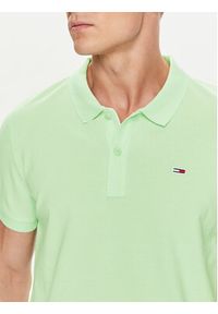 Tommy Jeans Polo DM0DM18312 Zielony Slim Fit. Typ kołnierza: polo. Kolor: zielony. Materiał: bawełna