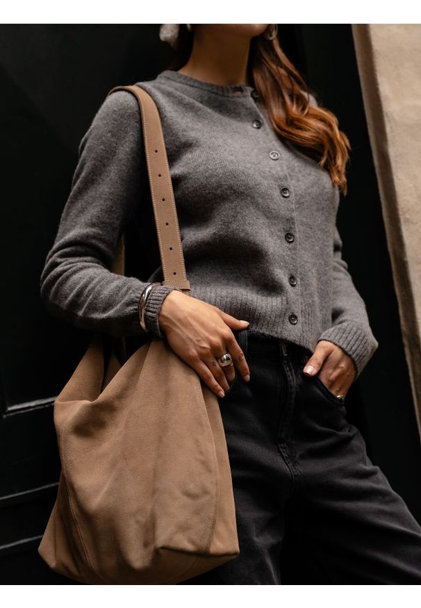 Reserved - Kardigan z obniżoną linią ramion - szary. Kolor: szary. Materiał: dzianina, wełna