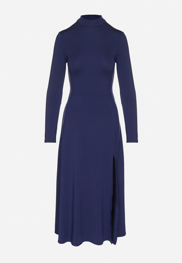 Born2be - Granatowa Sukienka z Półgolfem Taliowana z Rozcięciem na Boku Sailea. Okazja: na co dzień. Kolor: niebieski. Długość rękawa: długi rękaw. Styl: klasyczny, casual, elegancki