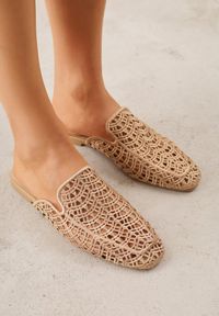 Born2be - Ciemnobeżowe Klapki Mule z Ażurową Cholewką Szydełkową Civeza. Okazja: na co dzień. Kolor: brązowy. Materiał: jeans, len. Wzór: ażurowy. Sezon: lato. Styl: casual #1
