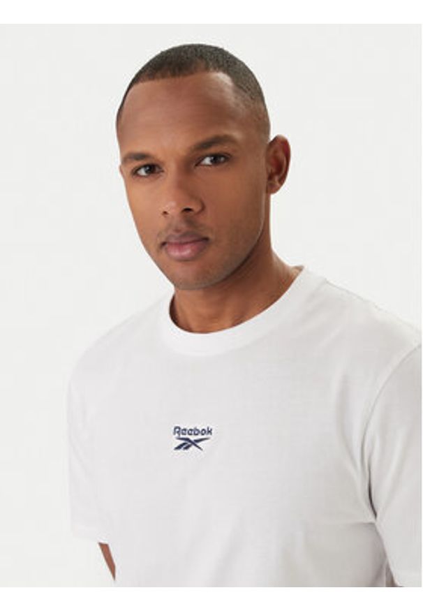 Reebok Komplet t-shirt i spodenki Baz RK25609CCM Szary Regular Fit. Kolor: szary. Materiał: bawełna