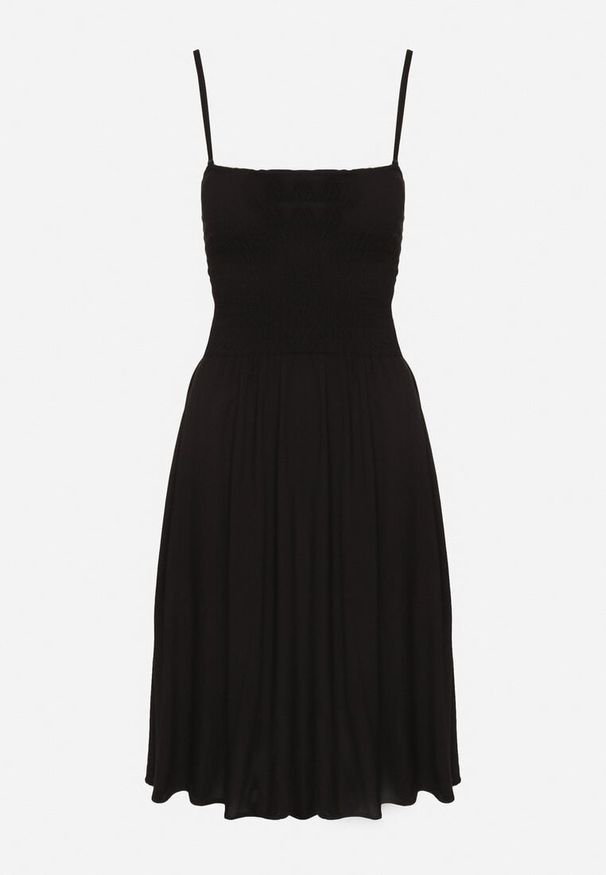 Born2be - Czarna Wiskozowa Sukienka Rozkloszowana na Ramiączkach Fillanta. Okazja: na co dzień, na imprezę. Typ kołnierza: dekolt w serek. Kolor: czarny. Materiał: wiskoza. Długość rękawa: na ramiączkach. Sezon: lato. Typ sukienki: proste. Styl: klasyczny, casual, elegancki