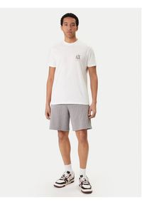 Armani Exchange Szorty sportowe XM001227 AF11847 M8315 Beżowy Regular Fit. Kolor: beżowy. Materiał: bawełna. Styl: sportowy #4