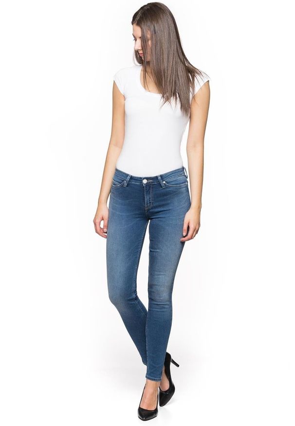 Lee - SPODNIE DAMSKIE LEE SCARLETT BLUE FOG L526HMFM. Styl: elegancki