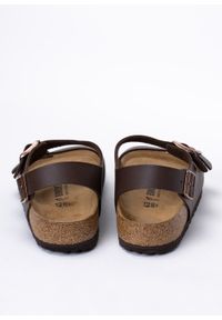 Sandały Unisex Birkenstock Milano BF (34701). Okazja: na co dzień, na spacer. Zapięcie: pasek. Kolor: brązowy. Materiał: skóra, materiał. Wzór: paski. Sezon: lato. Styl: klasyczny, młodzieżowy, casual, sportowy #4