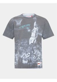 Mitchell & Ness T-Shirt TCRW3401 Szary Regular Fit. Kolor: szary. Materiał: syntetyk, bawełna