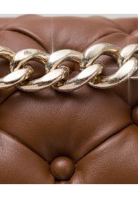 BENEDETTA BRUZZICHES - Brązowa torebka Carmen Large. Kolor: brązowy. Materiał: pikowane. Rodzaj torebki: na ramię #3