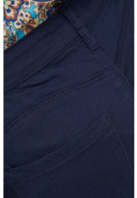 Answear Lab spodnie PUSH-UP damskie kolor granatowy dopasowane medium waist. Kolor: niebieski. Materiał: tkanina. Styl: wakacyjny #2