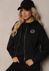 Renee - Czarna Bluza Rozpinana z Wyszytą Emotką i Kapturem Cornoria. Kolor: czarny. Materiał: dzianina #5