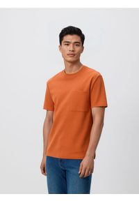 Reserved - Strukturalny t-shirt comfort fit - intenstywna czerwień. Kolor: czerwony. Materiał: dzianina, bawełna