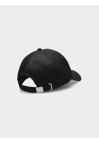 outhorn - Czapka z daszkiem strapback Outhorn - czarna. Kolor: czarny. Wzór: haft. Styl: klasyczny, sportowy