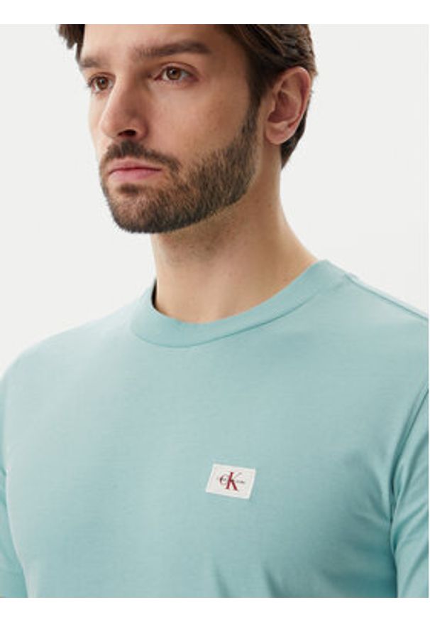 Calvin Klein Jeans T-Shirt J30J327100 Zielony Regular Fit. Kolor: zielony. Materiał: bawełna