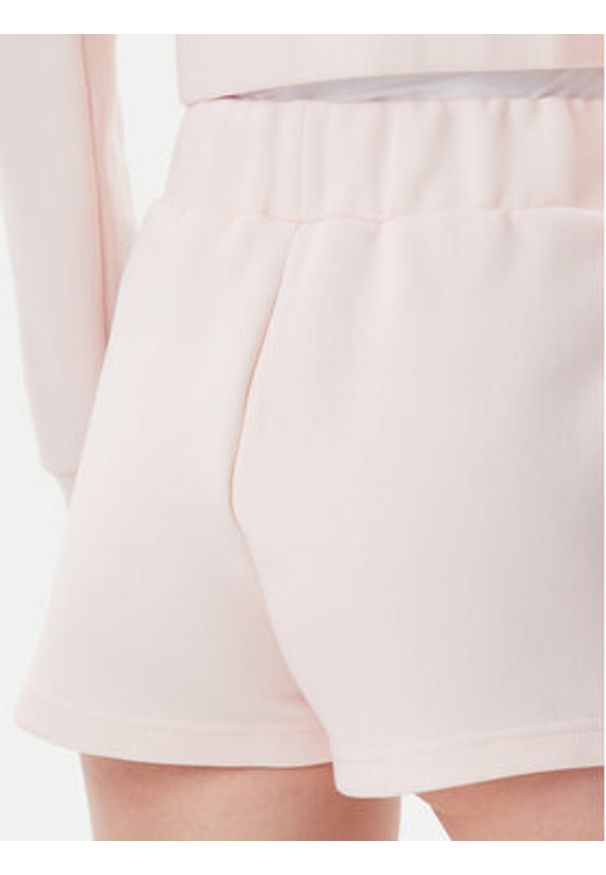Guess Szorty 147817 Różowy Short Fit. Kolor: różowy. Materiał: bawełna