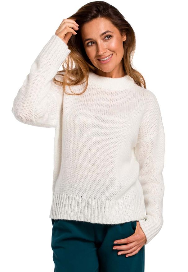 MOE - Ecru Klasyczny Ciepły Sweter. Materiał: poliester, akryl, wełna. Styl: klasyczny