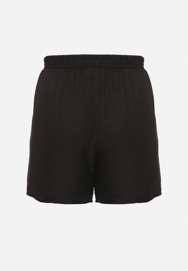 Born2be - Czarne Szorty z Wysokim Stanem i Wiązaniem Filinelia. Okazja: na co dzień. Stan: podwyższony. Kolor: czarny. Styl: elegancki, casual