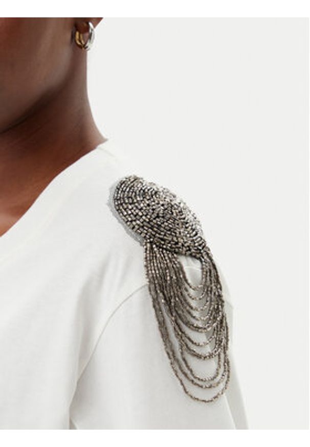 ViCOLO T-Shirt RD0015 Biały Regular Fit. Kolor: biały. Materiał: bawełna