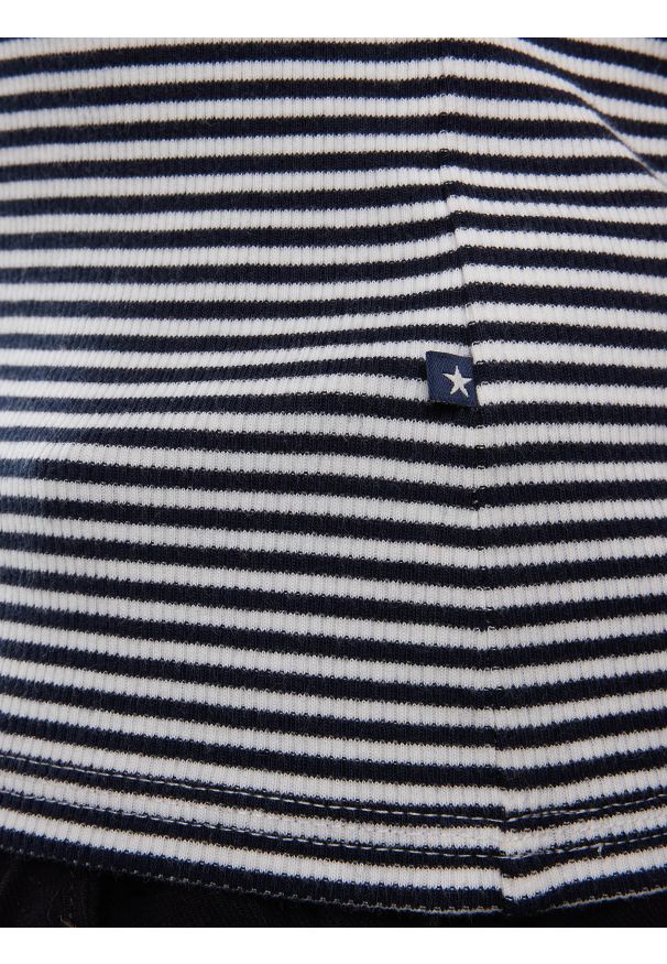 Big-Star - Koszulka damska na ramiączkach w prążek biało-granatowa Livia 403. Kolor: niebieski. Materiał: jeans, materiał, dzianina, prążkowany. Długość rękawa: na ramiączkach. Wzór: prążki. Sezon: lato. Styl: elegancki, wakacyjny, klasyczny