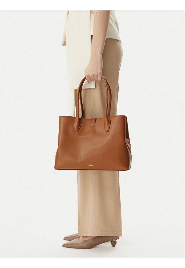 Furla Torebka Goccia M WB01978 ARE000 KH 4557S Brązowy. Kolor: brązowy. Materiał: skórzane