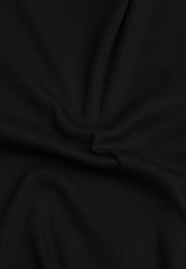 Born2be - Czarny Dopasowany T-shirt z Prążkowanej Tkaniny z Bawełny Acalenos. Okazja: na co dzień. Kolor: czarny. Materiał: prążkowany, bawełna, tkanina. Sezon: lato. Styl: casual, klasyczny, elegancki