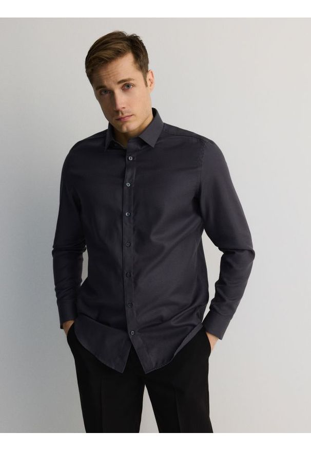 Reserved - Koszula slim z bawełny egipskiej - szary. Kolor: szary. Materiał: bawełna