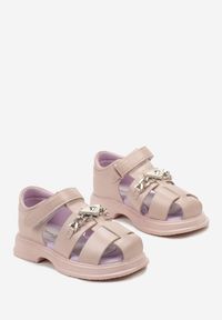 Born2be - Różowe Sandały Gladiatorki Ozdobione Łańcuszkiem i Cyrkoniami ze Skórzaną Wkładką Eossa. Nosek buta: okrągły. Zapięcie: rzepy. Kolor: różowy. Materiał: skóra. Wzór: aplikacja. Sezon: lato. Styl: klasyczny #2