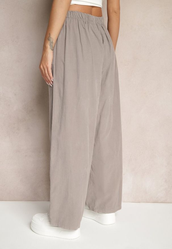 Renee - Szare Bawełniane Spodnie High Waist o Szerokim Kroju Velili. Okazja: na co dzień. Stan: podwyższony. Kolor: szary. Materiał: bawełna. Styl: elegancki, casual