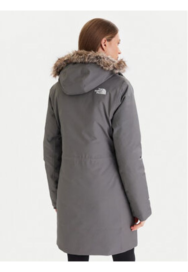 The North Face Parka Arctic NF0A84J2 Szary Regular Fit. Kolor: szary. Materiał: syntetyk
