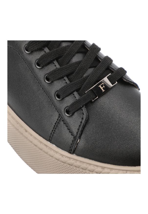 Czarne Sneakersy Filippo Sportowe Obuwie Damskie. Okazja: na co dzień. Zapięcie: sznurówki. Kolor: czarny. Materiał: guma, materiał. Szerokość cholewki: normalna. Styl: sportowy