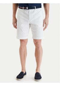 TOMMY HILFIGER - Tommy Hilfiger Szorty materiałowe Denton MW0MW42349 Biały Slim Fit. Kolor: biały. Materiał: bawełna #1