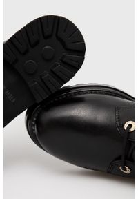 Steve Madden Workery skórzane damskie kolor czarny na platformie lekko ocieplone. Nosek buta: okrągły. Zapięcie: sznurówki. Kolor: czarny. Materiał: skóra. Obcas: na platformie