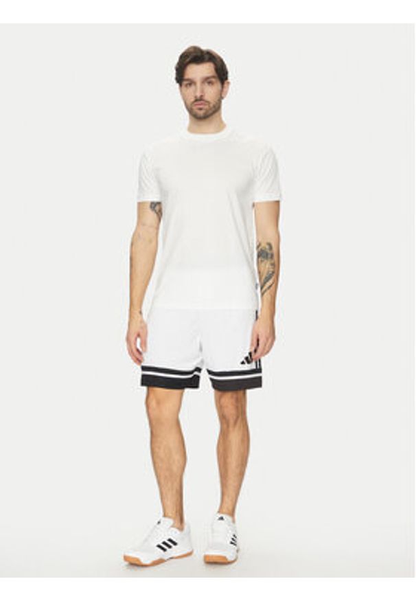 Adidas - adidas Szorty sportowe Squadra 25 JH3412 Biały Regular Fit. Kolor: biały. Materiał: syntetyk