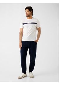 Guess T-Shirt 183445 Biały Classic Fit. Kolor: biały #5