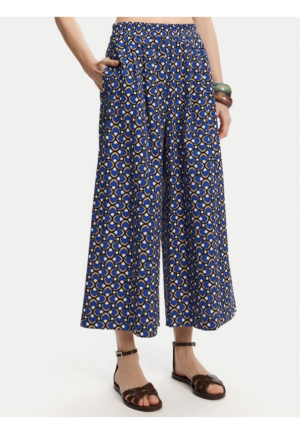 Weekend Max Mara Kuloty Virgin 2515131102 Niebieski Relaxed Fit. Kolor: niebieski. Materiał: bawełna