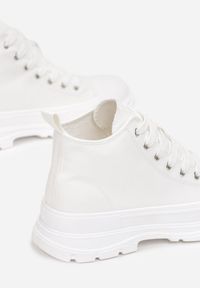 Renee - Białe Trampki Phioliphis. Nosek buta: okrągły. Kolor: biały. Materiał: materiał, guma. Szerokość cholewki: normalna. Wzór: aplikacja. Styl: klasyczny #4