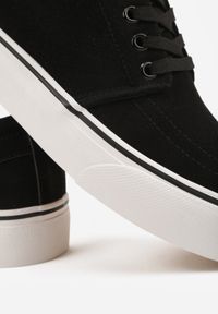 Born2be - Czarne Klasyczne Tenisówki z Ozdobnym Paskiem przy Podeszwie Ranora. Zapięcie: pasek. Kolor: czarny. Materiał: jeans, dresówka. Szerokość cholewki: normalna. Wzór: gładki. Styl: klasyczny #8