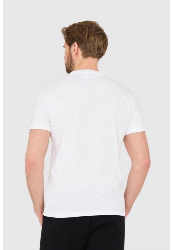 DSQUARED2 Biały bawełniany t-shirt z małym logo. Kolor: biały. Materiał: bawełna