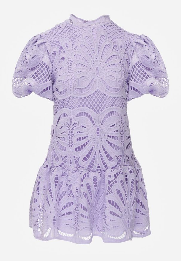 Born2be - Fioletowa Sukienka Cilleis. Typ kołnierza: kołnierzyk stójkowy. Kolor: fioletowy. Materiał: koronka. Wzór: ażurowy, aplikacja, koronka. Styl: elegancki. Długość: mini