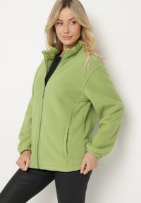 Born2be - Jasnozielony Klasyczny Polar ze Ściągaczami przy Rękawach Paradi. Okazja: na spacer, na co dzień. Kolor: zielony. Materiał: polar. Długość rękawa: długi rękaw. Długość: długie. Styl: klasyczny #5