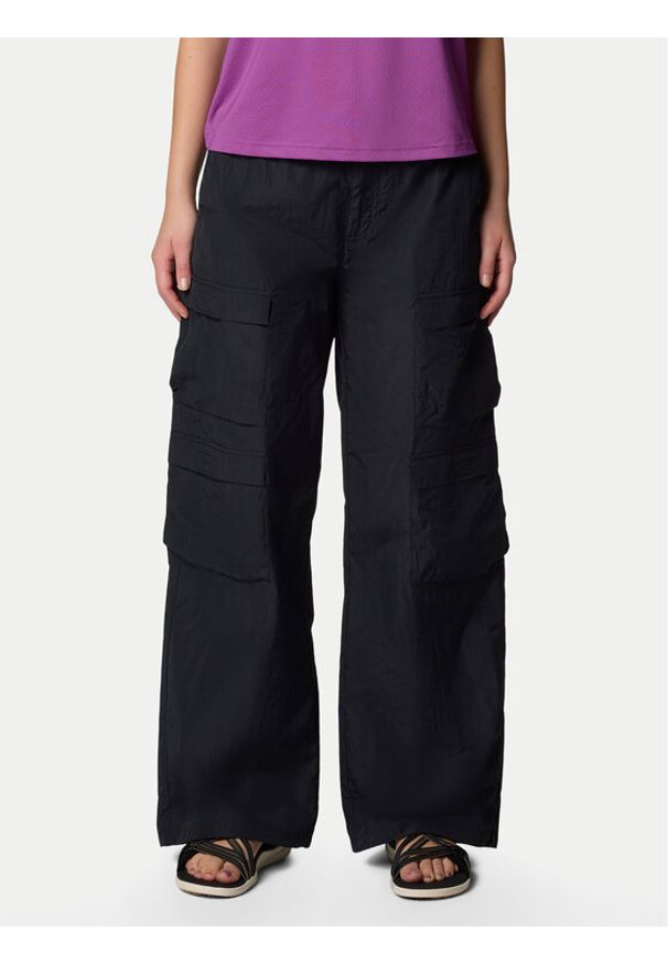 columbia - Columbia Spodnie outdoor Elevated View™ Parachute Pant 2118851 Czarny Relaxed Fit. Kolor: czarny. Materiał: syntetyk. Sport: outdoor