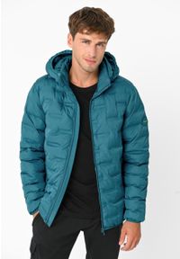 Volcano - Pikowana kurtka J-SINTOR. Typ kołnierza: kaptur. Kolor: niebieski. Materiał: materiał, puch. Wzór: napisy, geometria #1