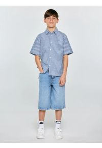 Big-Star - Koszula chłopięca oversize w prążek niebieska Wenling 401. Okazja: na co dzień. Kolor: niebieski. Materiał: tkanina, bawełna, len. Długość rękawa: krótki rękaw. Długość: krótkie. Wzór: prążki. Sezon: lato. Styl: casual, elegancki, klasyczny #4