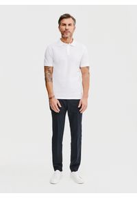 Pako Lorente - PAKO LORENTE – Gładki t-shirt polo w białym kolorze. Okazja: na co dzień. Typ kołnierza: polo. Kolor: szary, biały, czerwony, różowy, oliwkowy. Materiał: bawełna. Wzór: gładki. Styl: casual #7