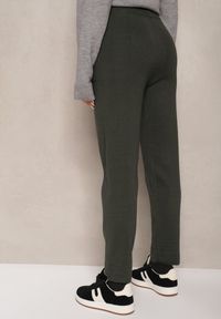 Renee - Ciemnozielone Spodnie z Bawełną High Waist Ozdobione Sznurkiem Venaline. Okazja: na co dzień. Stan: podwyższony. Kolor: zielony. Materiał: bawełna. Wzór: aplikacja. Styl: klasyczny, casual #3