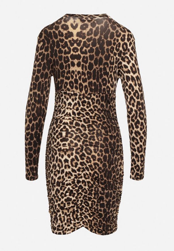 Born2be - Brązowo-Czarna Sukienka Dopasowana z Marszczeniami i Wycięciem na Dekolcie Zaivina. Kolor: brązowy. Materiał: wiskoza. Typ sukienki: proste. Styl: wizytowy, klasyczny