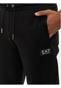 EA7 Emporio Armani Spodnie dresowe 3DPP77 PJUEZ 1200 Czarny Regular Fit. Kolor: czarny. Materiał: bawełna #3