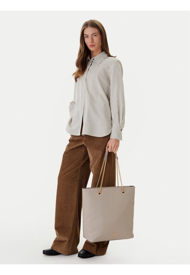 Calvin Klein Torebka Minimal Monogram Chain Tote LV04F3204G Beżowy. Kolor: beżowy. Materiał: skórzane