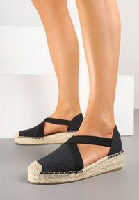 Renee - Czarne Espadryle na Koturnie w Stylu Boho Orrivine. Okazja: na co dzień. Kolor: czarny. Materiał: jeans, skóra. Sezon: lato. Obcas: na koturnie. Styl: boho