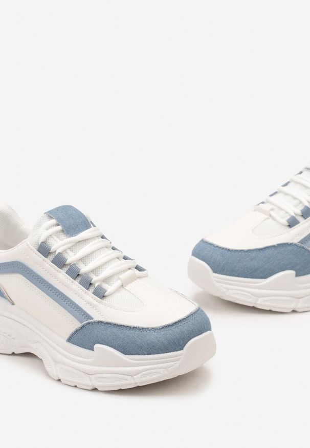Born2be - Biało-Niebieskie Sneakersy na Grubej Podeszwie z Materiałowymi Wstawkami Kendria. Kolor: biały. Materiał: materiał